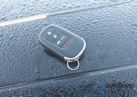 2022 Honda Civic Si Sedan z USA, uszkodzony, nr VIN 2HGFE1E56NH477252